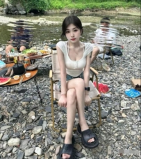 龙岗坂田-依依